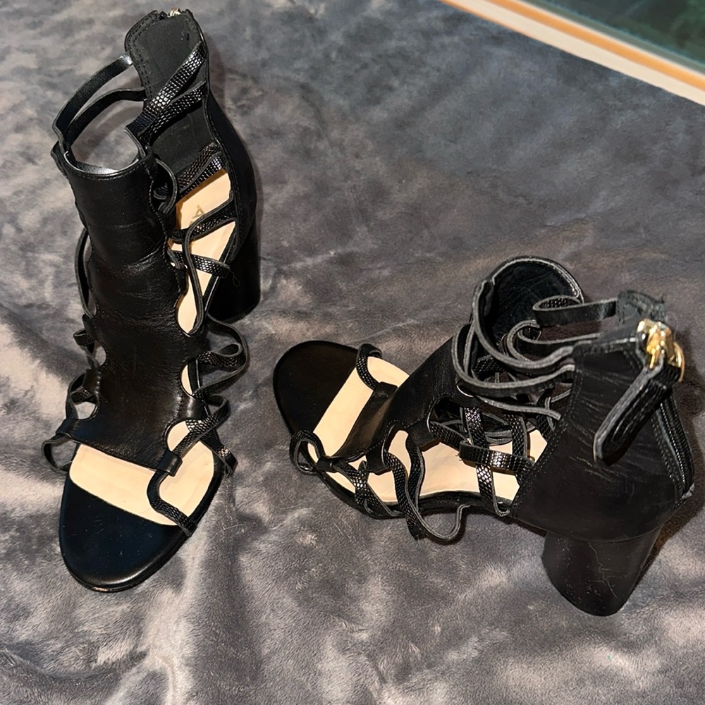 ALDO Strappy Black Leather Sandal Block Heels Size 7.5